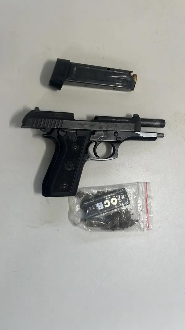 img of Operação Hórus: Homem é preso com pistola, munições e drogas em Dias D’Ávila